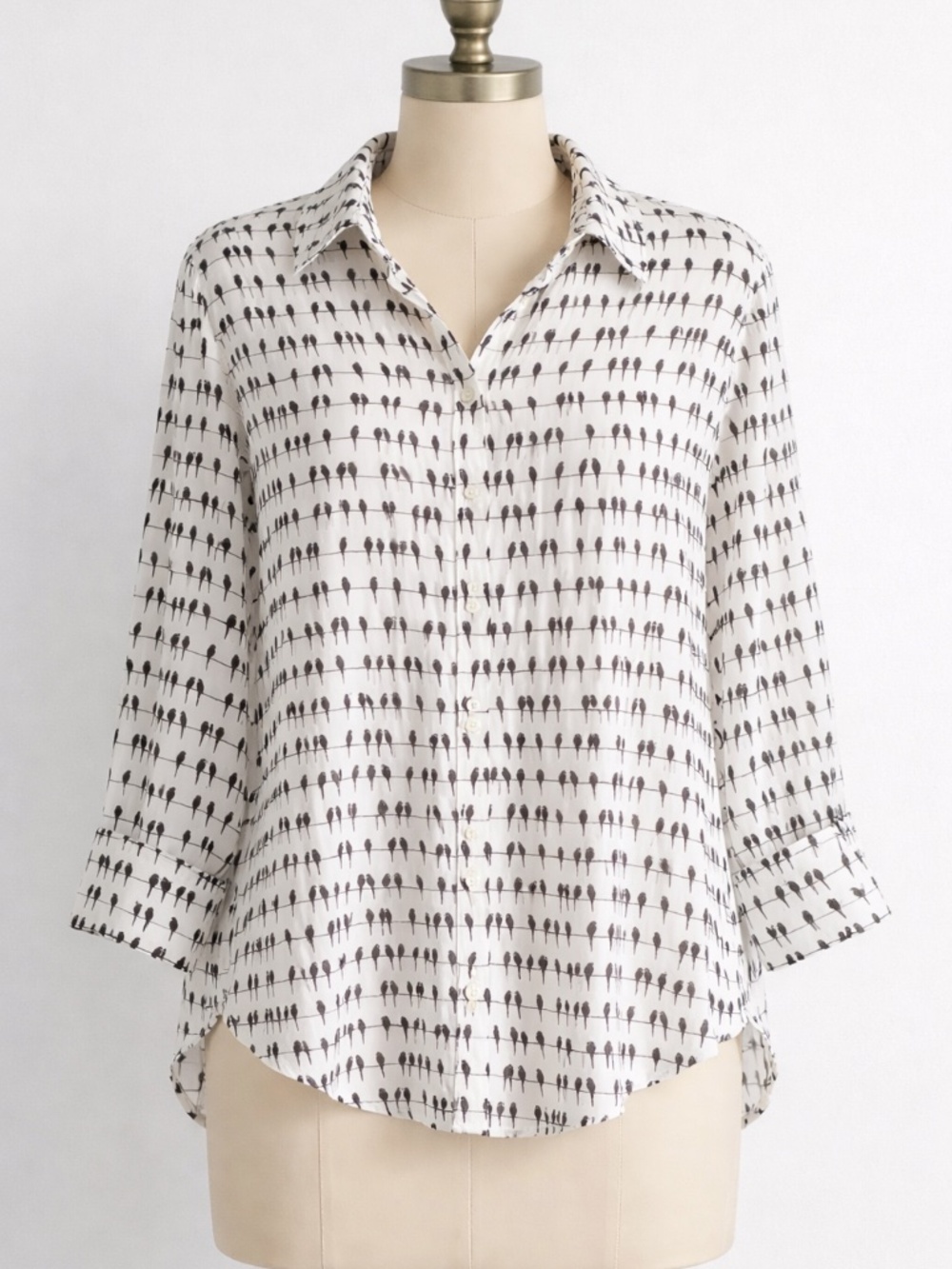 Jane Delancey Bird Print Rayon Blouse Black White Relaxed Button Front Top L